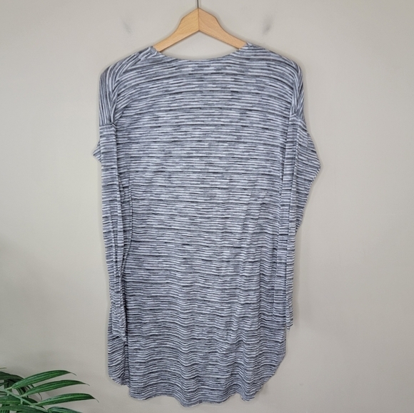 Fifteen Twenty | Gray Space Dye Striped Button V-neck Cardigan Size Small - Picture 3 of 6